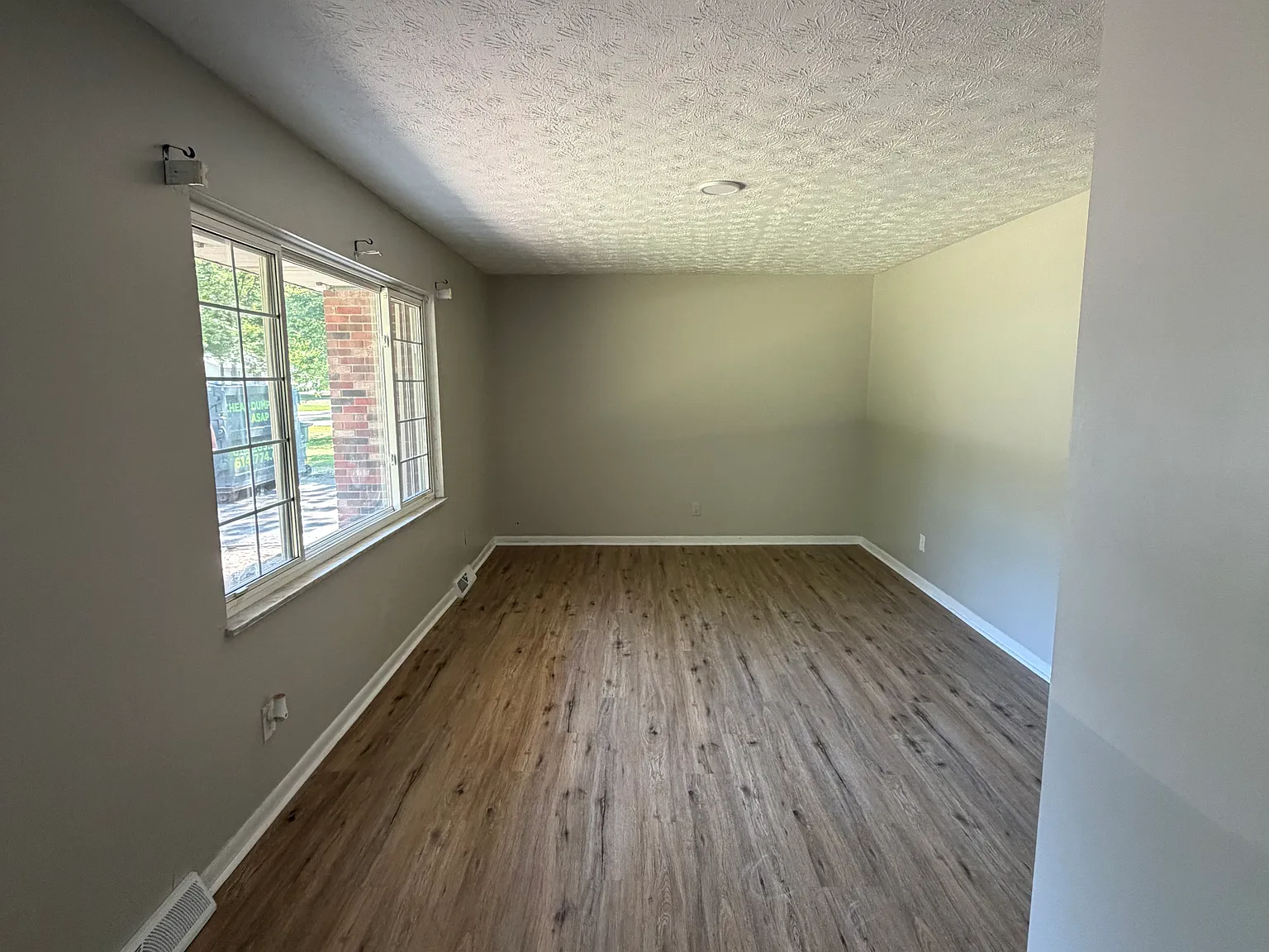 3 bed, 1750 sqft, $2,350 — Photo 4