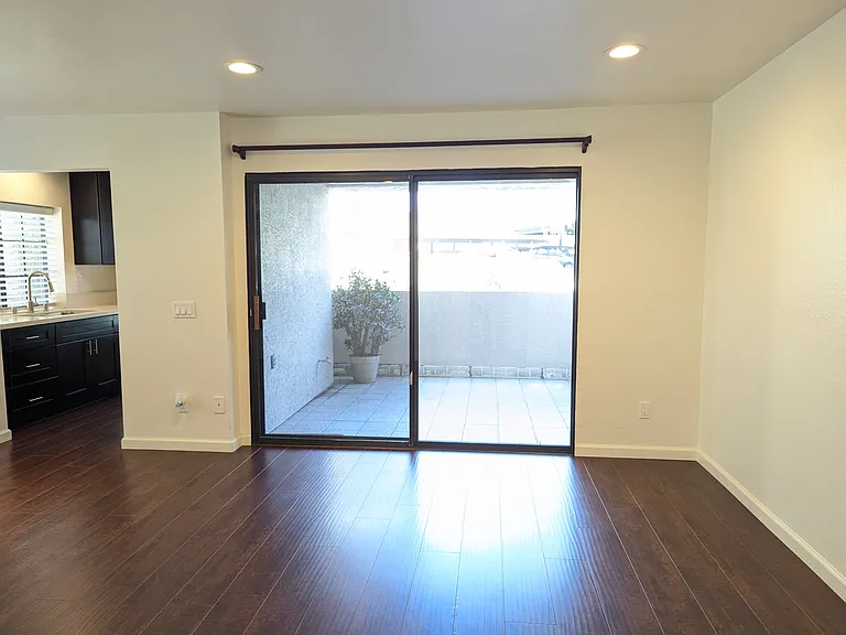13259 Wimberly Sq #253 — Photo 5