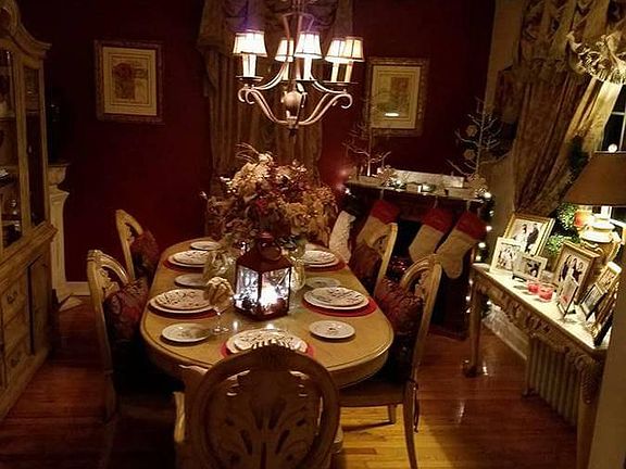 Dining Room - 1st floor