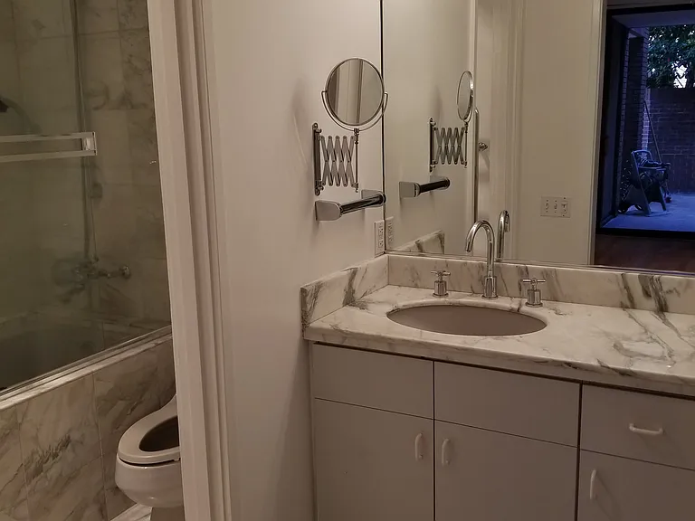 640 Davis St #49 — Photo 10