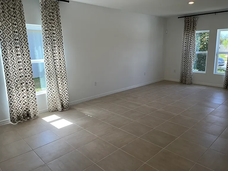 2571 Driftwood St — Photo 14