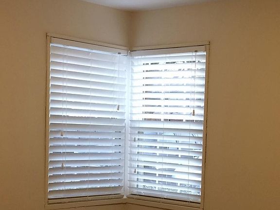 4th image of 100 Lewis Dr Unit 6-B