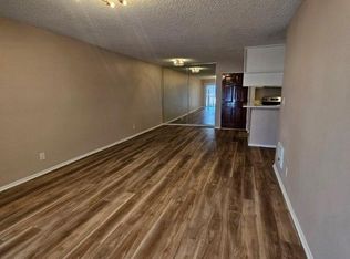 18307 Burbank Blvd UNIT 115, Tarzana, CA 91356