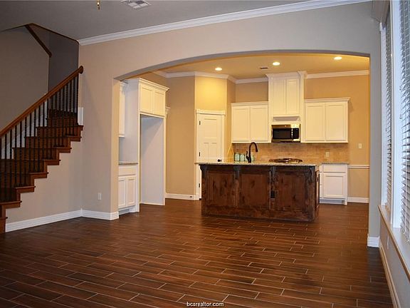 5th image of 2616 Kinnersley Ct