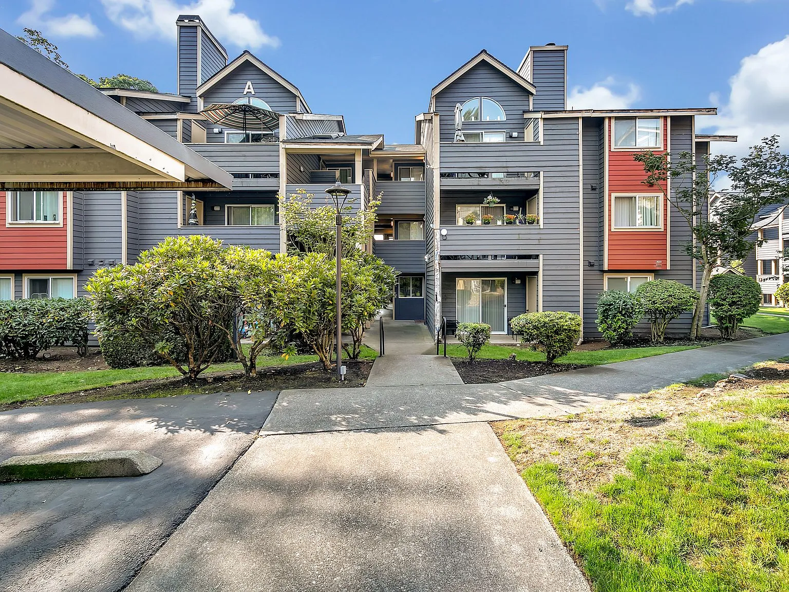 Glade Park Apartments — Photo 2