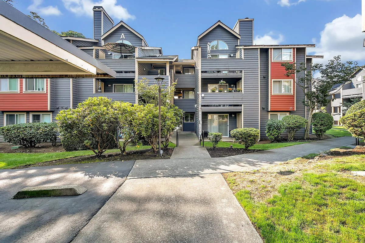 Building Photo - Glade Park Apartments