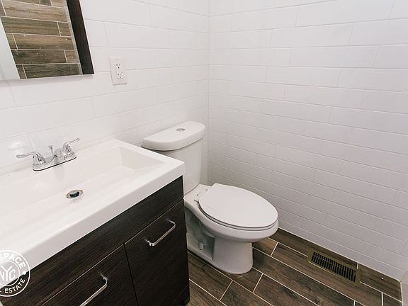 5th image of 6072 56th St APT 1L