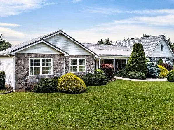 40A Bradford St, Swoope, VA 24479
