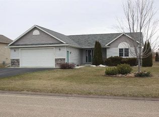 1109 N Cheyenne St, Roberts, WI 54023