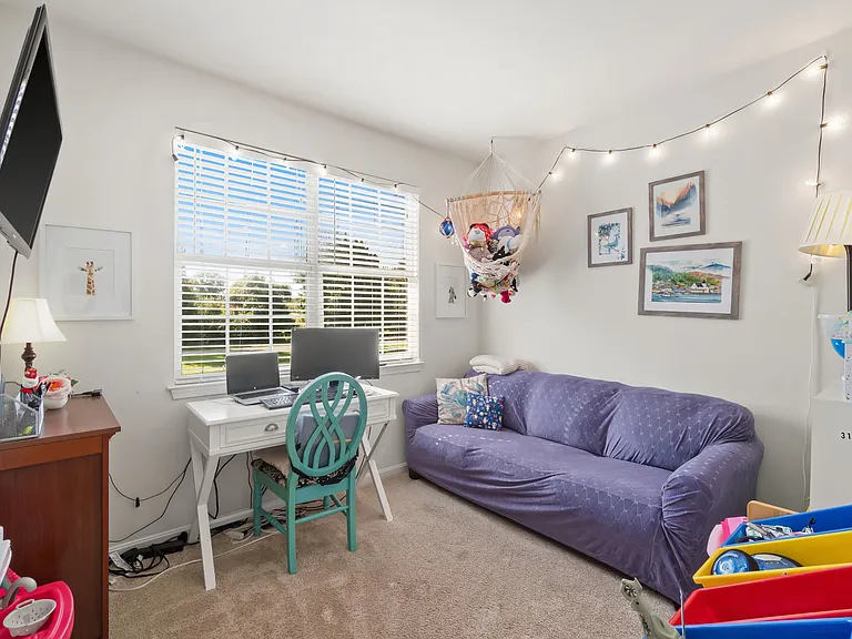 Downstairs bonus room