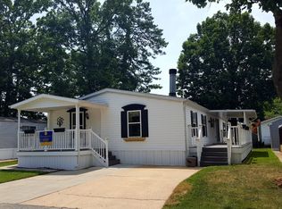 3537 Honeysuckle Ln, Middle River, MD 21220