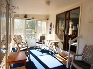 27 W Shore Dr, Raymond, NH 03077