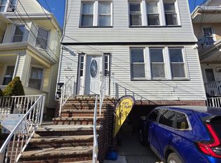 117 W 4th St #1, Bayonne, NJ 07002