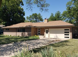 1420 Mitchell Blvd, Mitchell, SD 57301