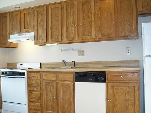 3rd image of 7928 Germantown Ave APT B