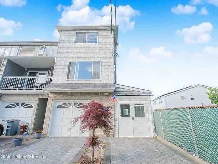 29 Elmtree Ave #2 — Photo 6