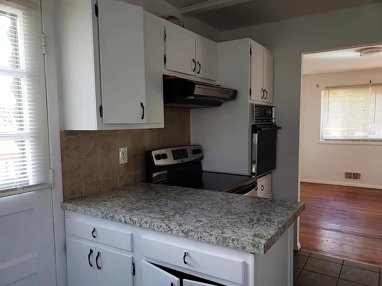 11715 Enid Dr — Photo 4