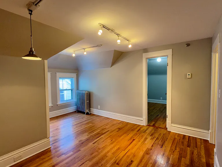 3209 Hennepin Ave S #6 — Photo 4