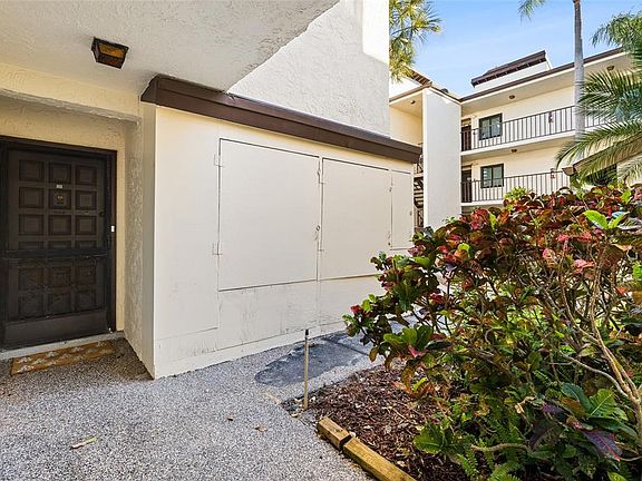 2nd image of 2209 Belleair Rd APT C5