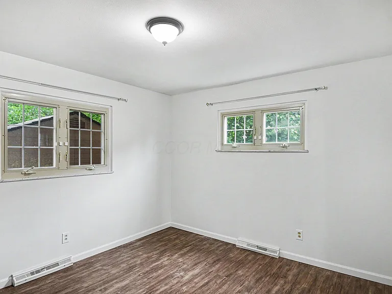 898 Havendale Dr — Photo 12