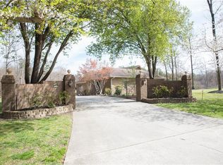 2305 Hilltop Trl, Jamestown, NC 27282