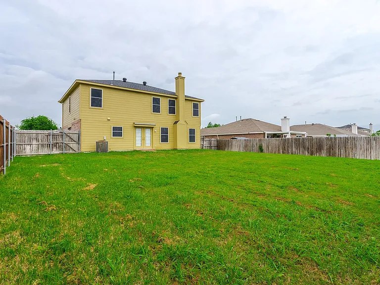 1308 Dundee Dr — Photo 20