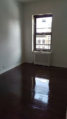 Rented by Green Line Realty | media 17