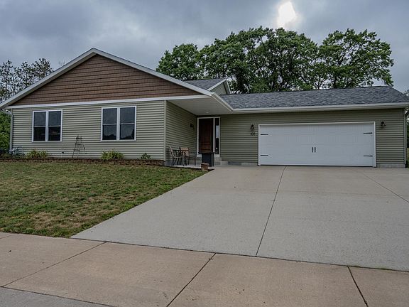 5th image of 100 Donyell Dr