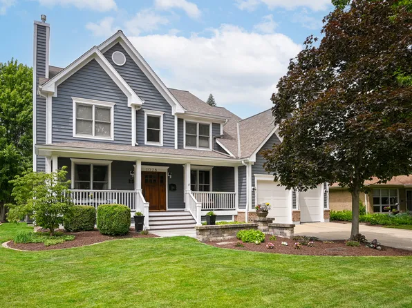 (undisclosed Address), Glen Ellyn, IL 60137