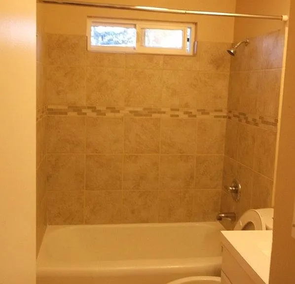 305 Crestone Ave — Photo 14