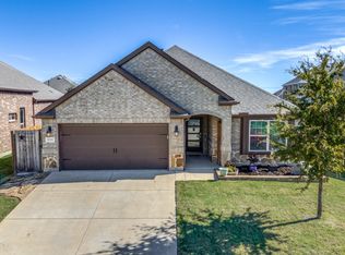 11312 Blaze St, Aubrey, TX 76227
