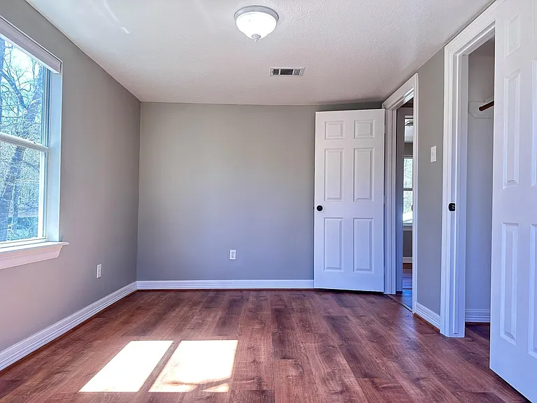 13868 Cedar Hill Dr — Photo 9