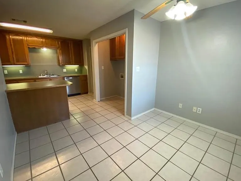405 Rena Rd — Photo 10