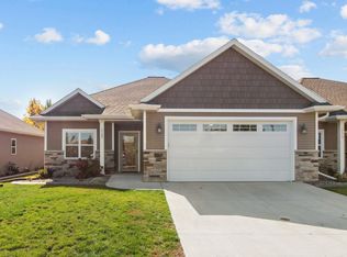 5569 Pennsylvania Ave, Appleton, WI 54914