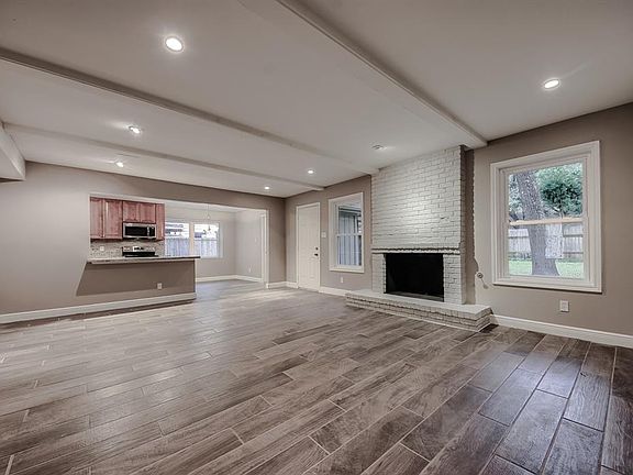2nd image of 722 Langwood Dr