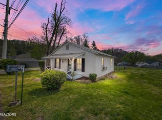 104 McCamey Rd, Knoxville, TN 37918