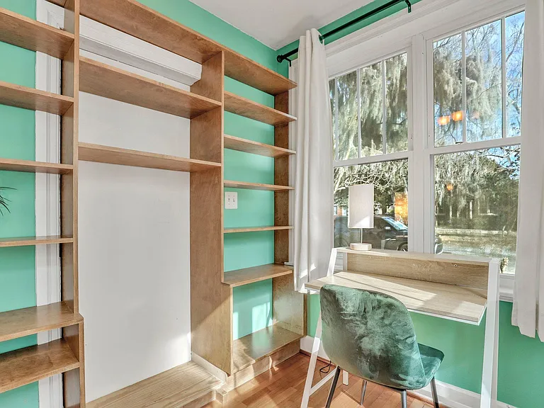 311 Kinzie Ave — Photo 9