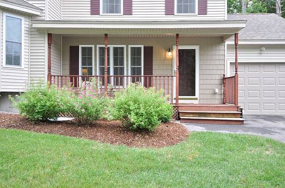 Welcoming entry~ Farmers Porch