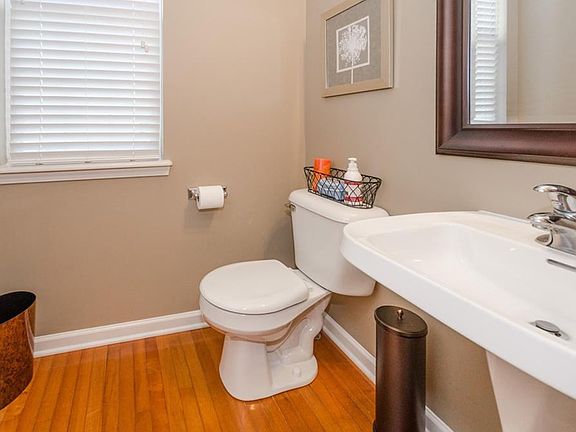 5th image of 3757 Castle Rock Dr