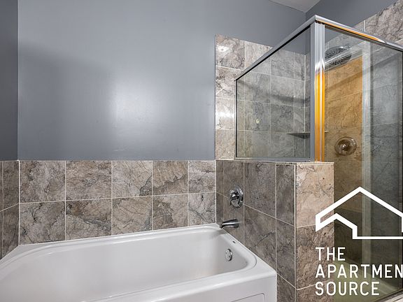 4th image of 1464 S Michigan Ave APT 206