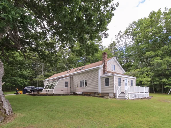 426 Hight Road, Dayton, ME 04005