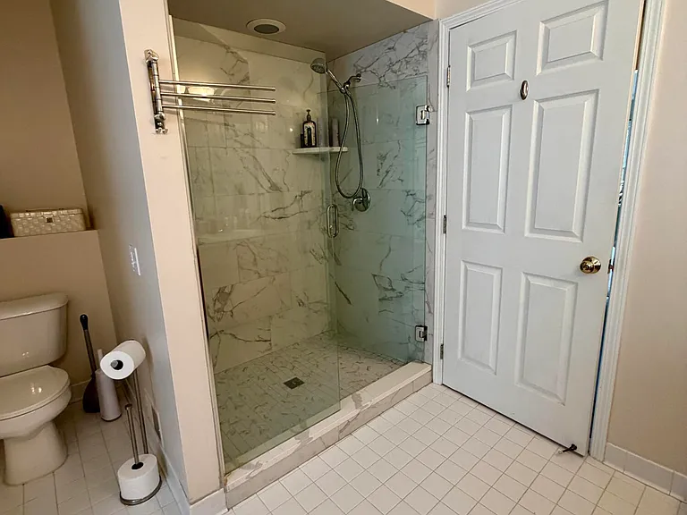 6961 Suncrest Dr — Photo 23