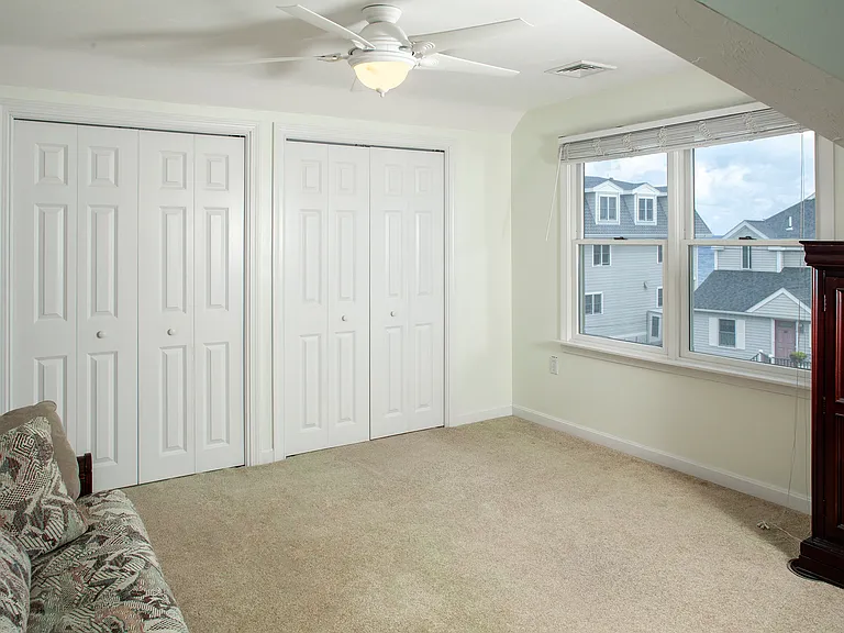 55 Ocean Dr — Photo 14