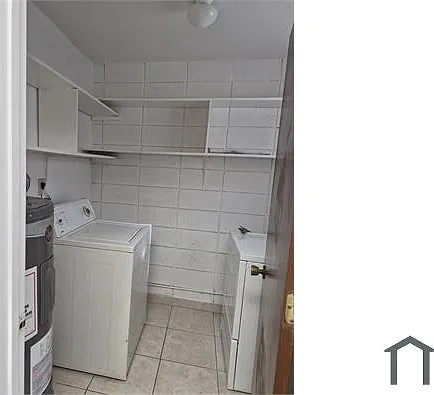 854 E Orange St — Photo 4