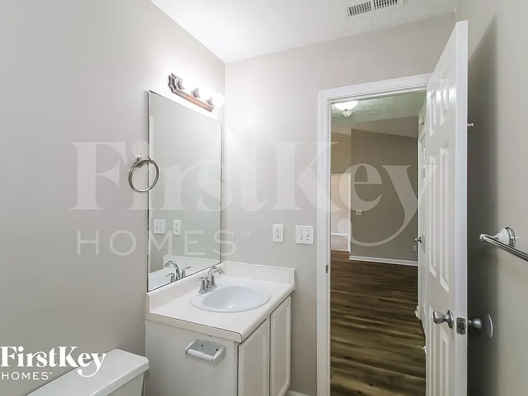 6137 Harvard Ct — Photo 13