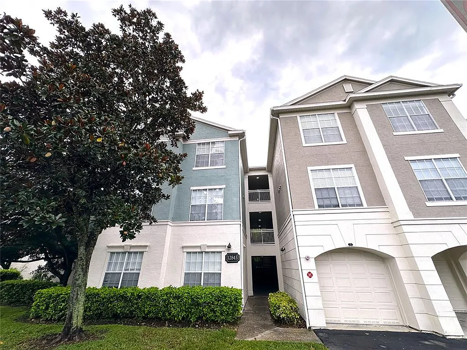 12843 Madison Pointe Cir #201