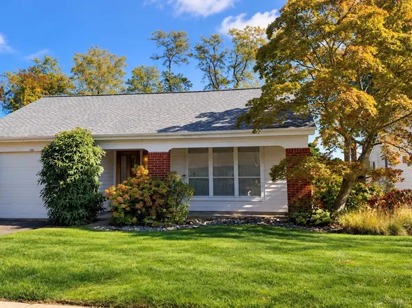 434 Kingston Drive #434, Ridge, NY 11961