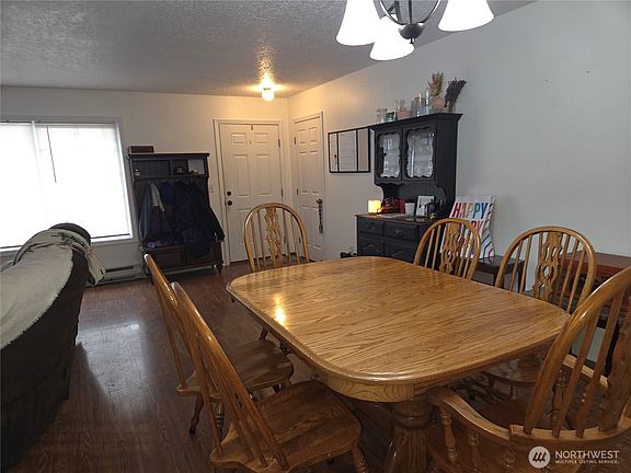 5th image of 2329 Jennifer Place