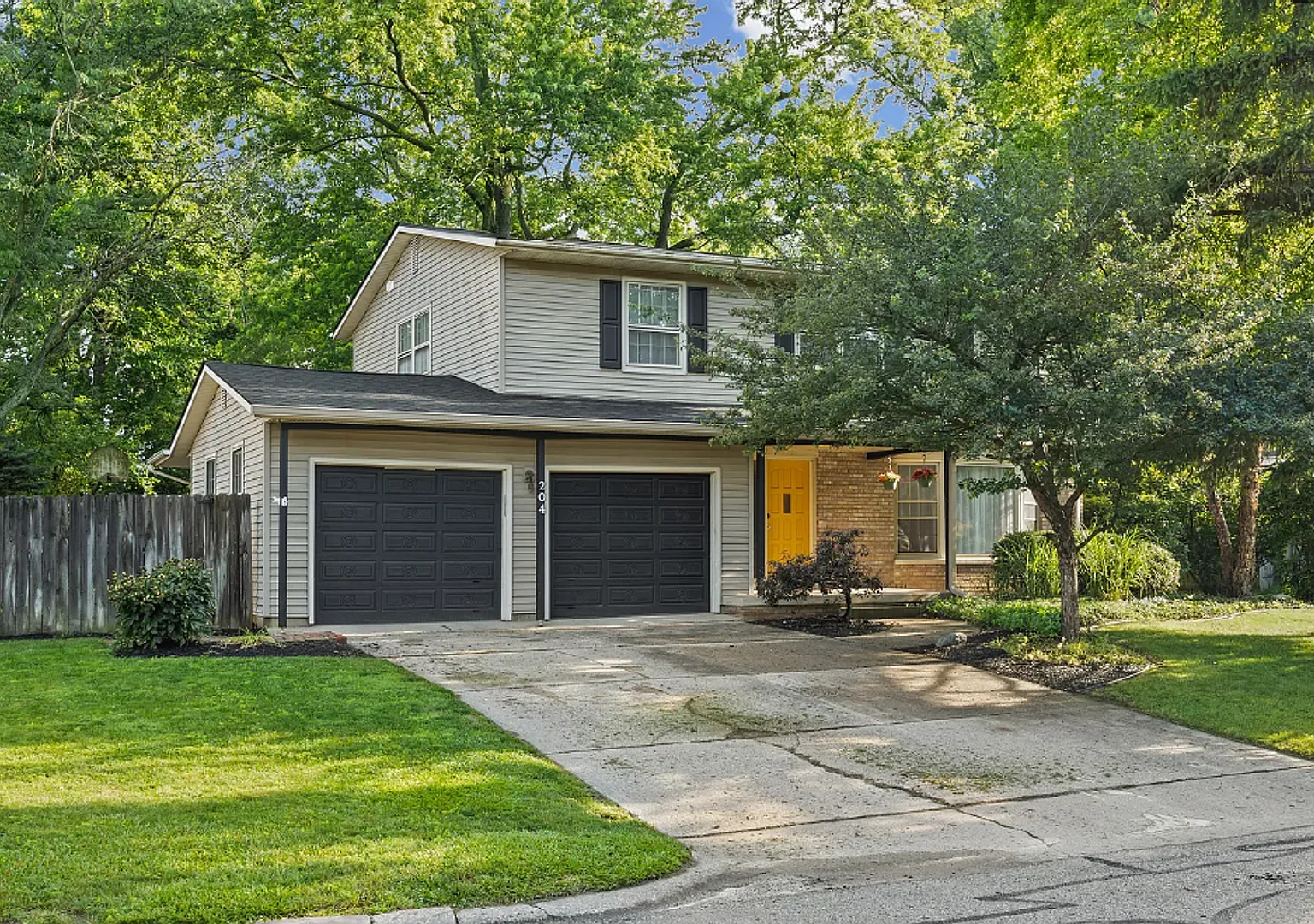 Beautiful Remodeled Home in WL School District — Photo 1