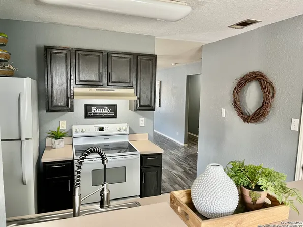 4711 GEORGES FARM, San Antonio, TX 78244